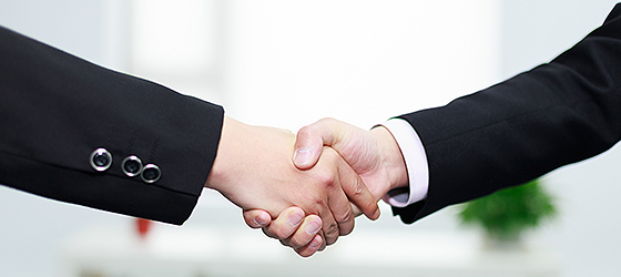 我們擁有器件代理和技術(shù)開(kāi)發(fā)的雙重優(yōu)勢(shì)，既可以為客戶(hù)解決器件的成本問(wèn)題，又能為客戶(hù)提供成熟的BMS技術(shù)方案。為客戶(hù)提供更加全面，高效的服務(wù)體驗(yàn)。